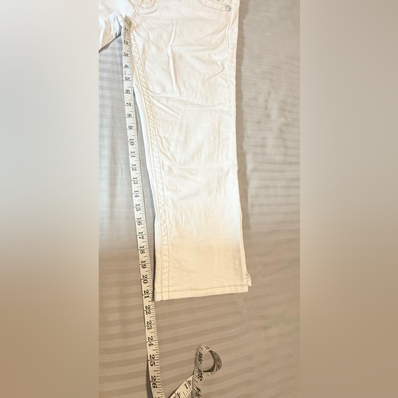 MISS ME Mid-Rise Capri Cuffed White Jeans Rhinestone Embellished - Picture 6 of 11
